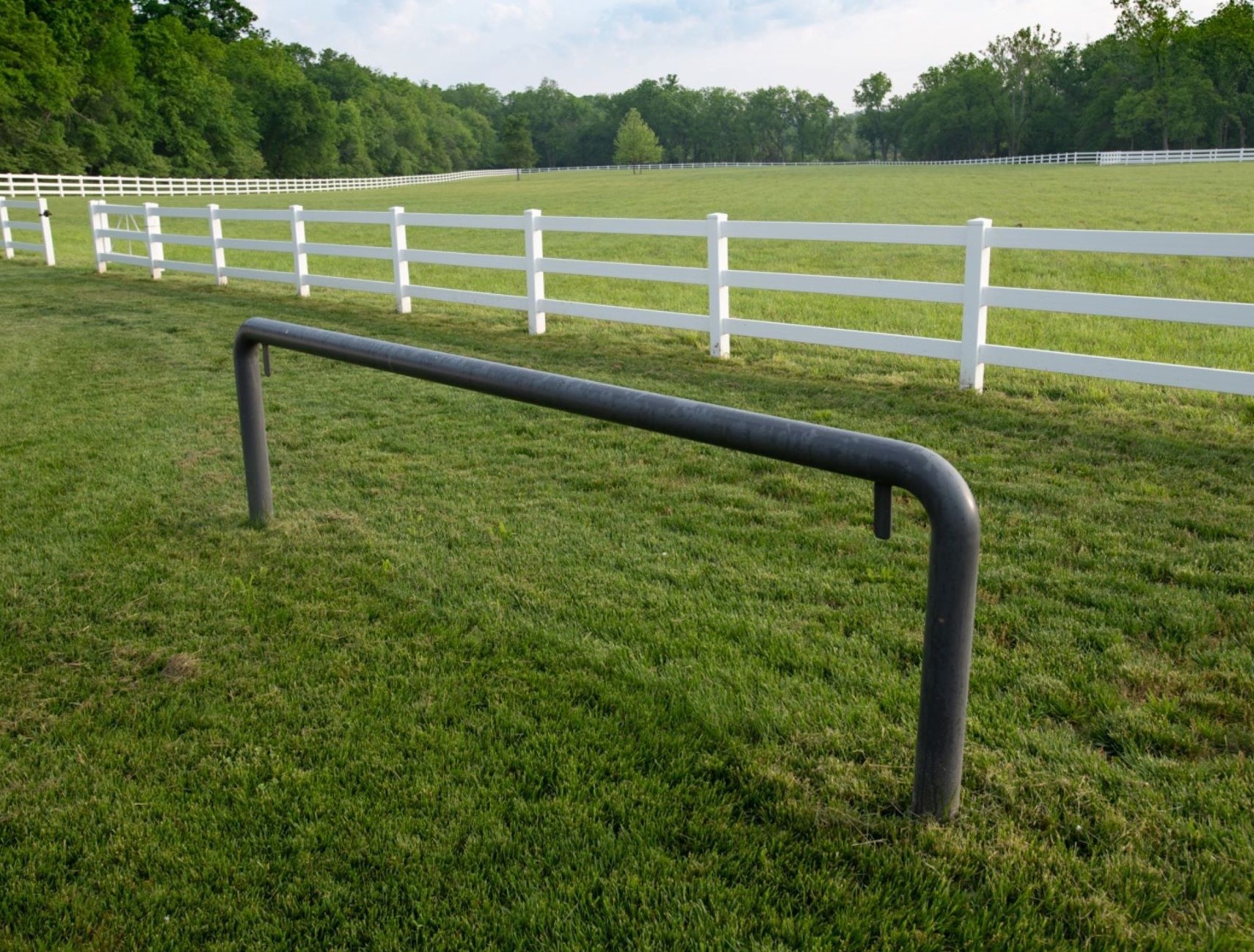 Hitching post at Hidden Timber Farm horse pasture boarding